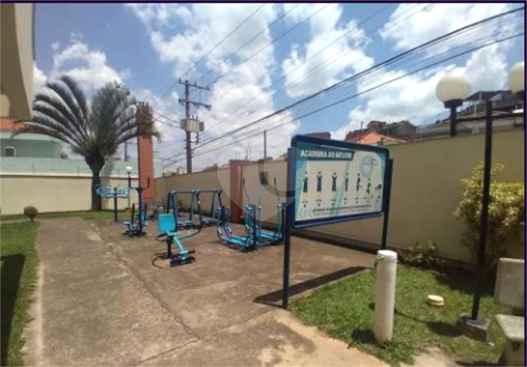 APARTAMENTO em CASA VERDE