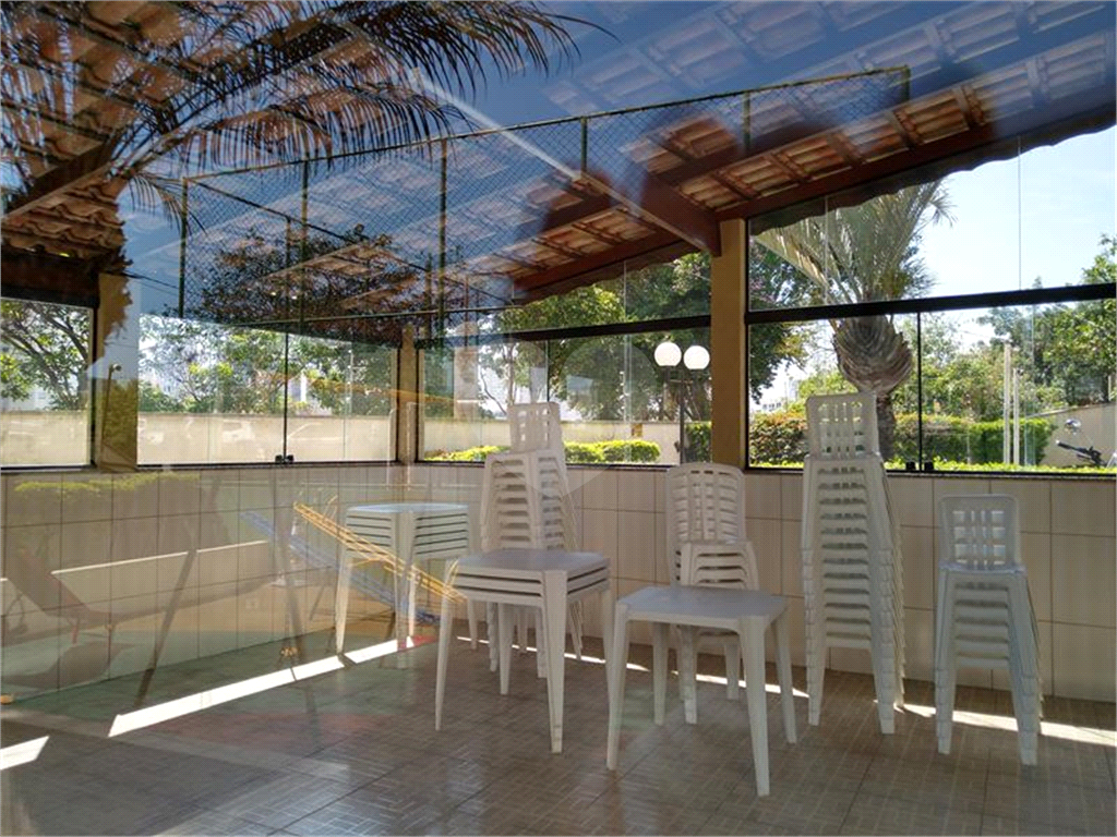 APARTAMENTO em CASA VERDE