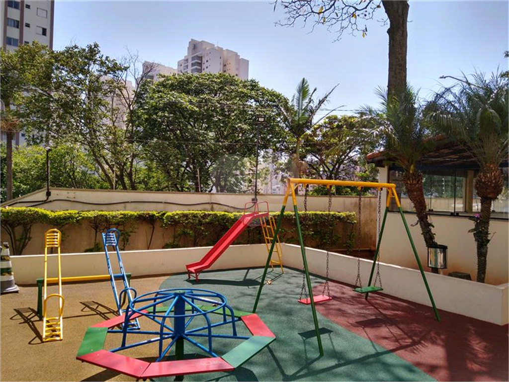 APARTAMENTO em CASA VERDE