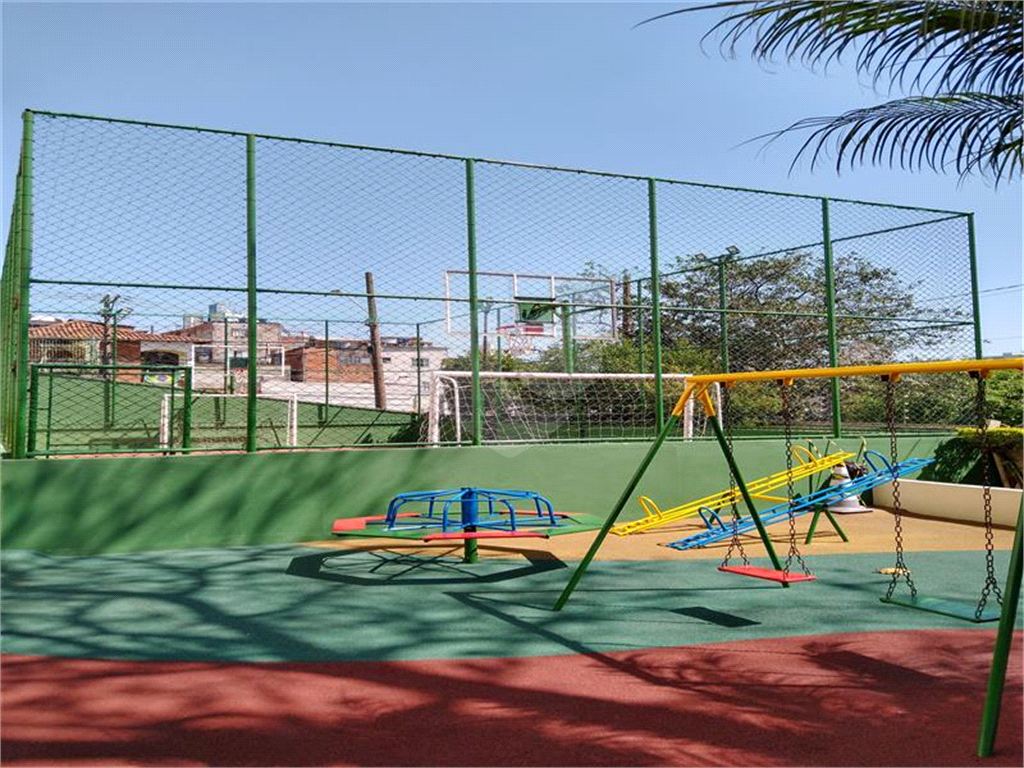 APARTAMENTO em CASA VERDE