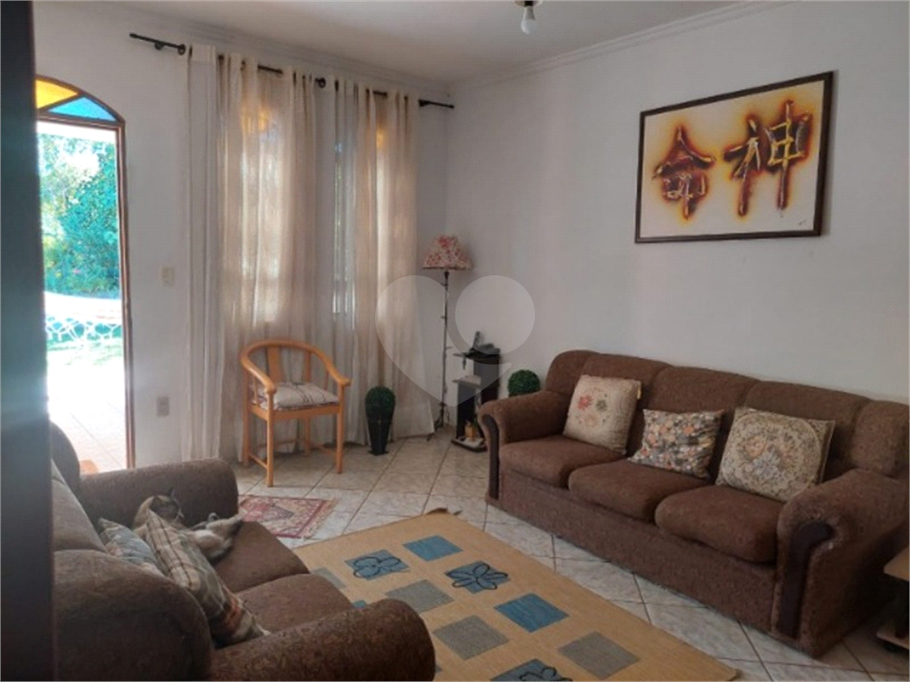 Chácara à venda com 3 quartos, 250m² - Foto 13