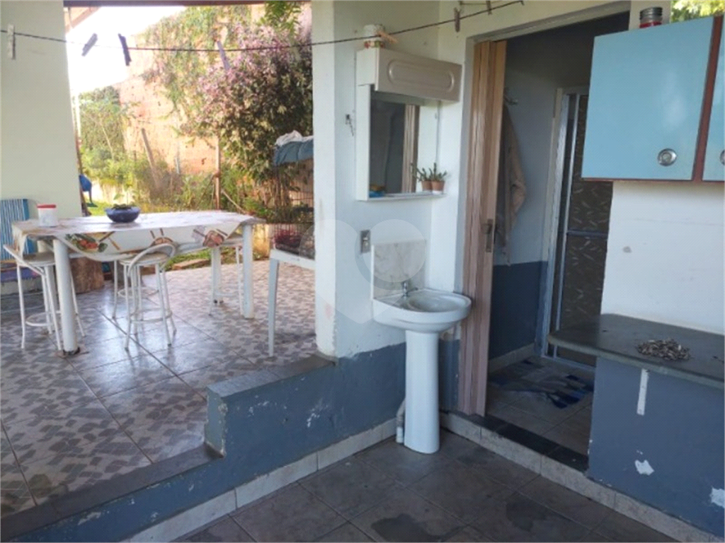 Chácara à venda com 3 quartos, 250m² - Foto 18