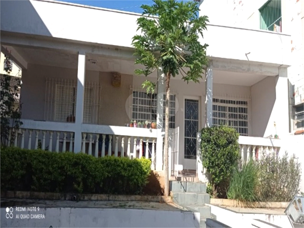Casa à venda com 2 quartos, 200m² - Foto 2