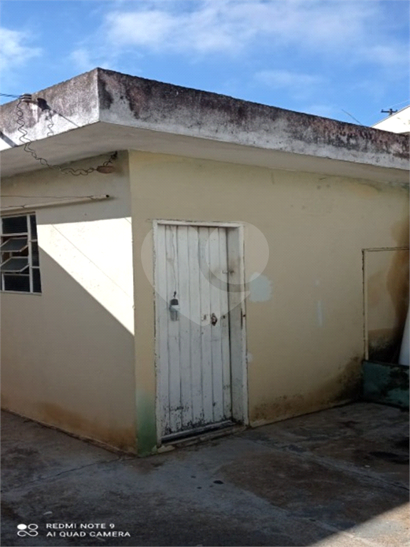 Casa à venda com 2 quartos, 200m² - Foto 6