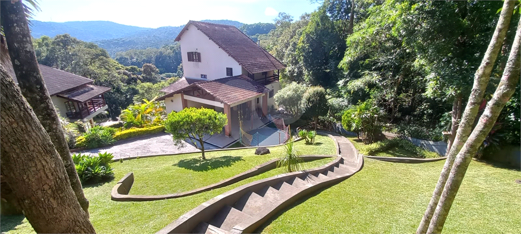 Casa de Condomínio à venda com 4 quartos, 428m² - Foto 1