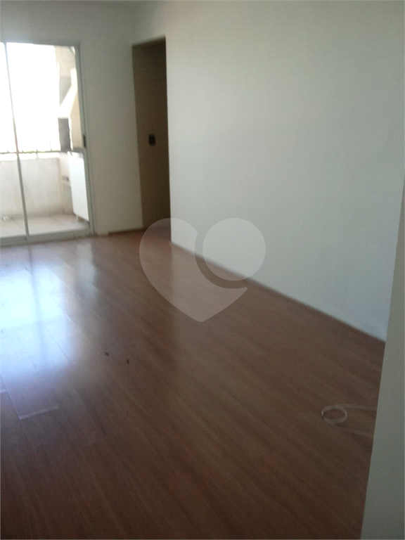 Apartamento à venda com 3 quartos, 57m² - Foto 2