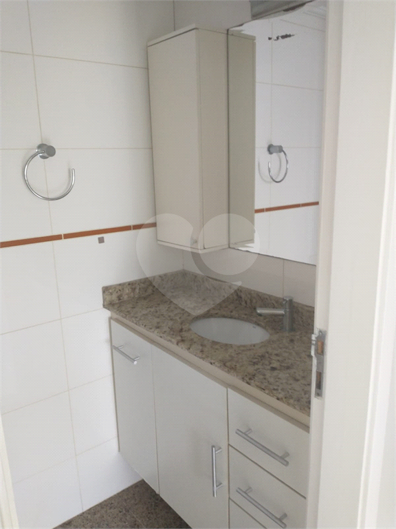 Vende-se lindíssimo Apartamento com 73 m² com ótima localização e oportunidade para investir  !