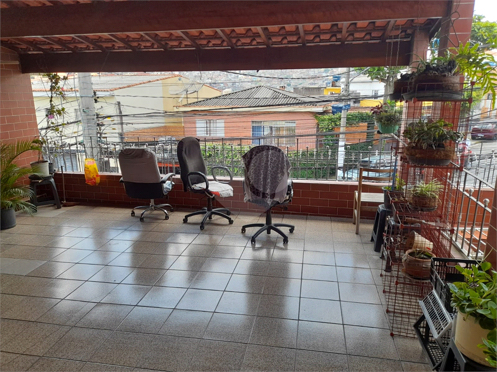 Sobrado à venda com 3 quartos, 200m² - Foto 6