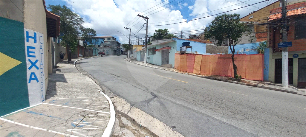 Sobrado à venda com 3 quartos, 200m² - Foto 3