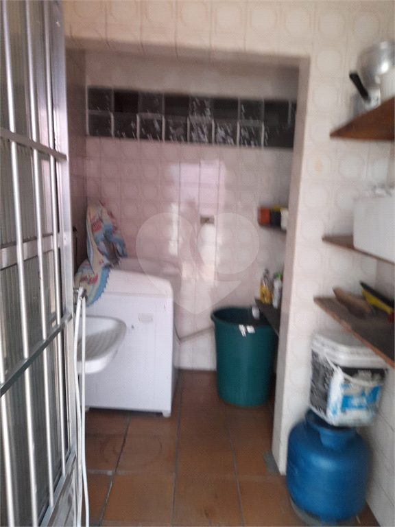 Sobrado à venda com 3 quartos, 200m² - Foto 25