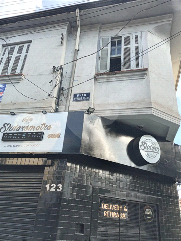 LOJA MAIS UM APARTAMENTO NA ALFREDO PUJOL