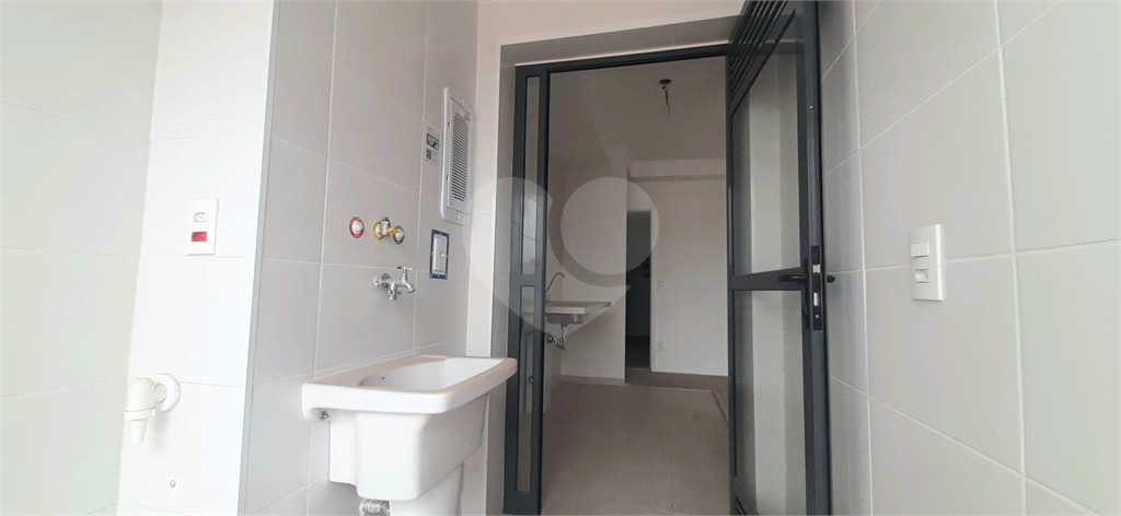 Apartamento à venda com 2 quartos, 63m² - Foto 14