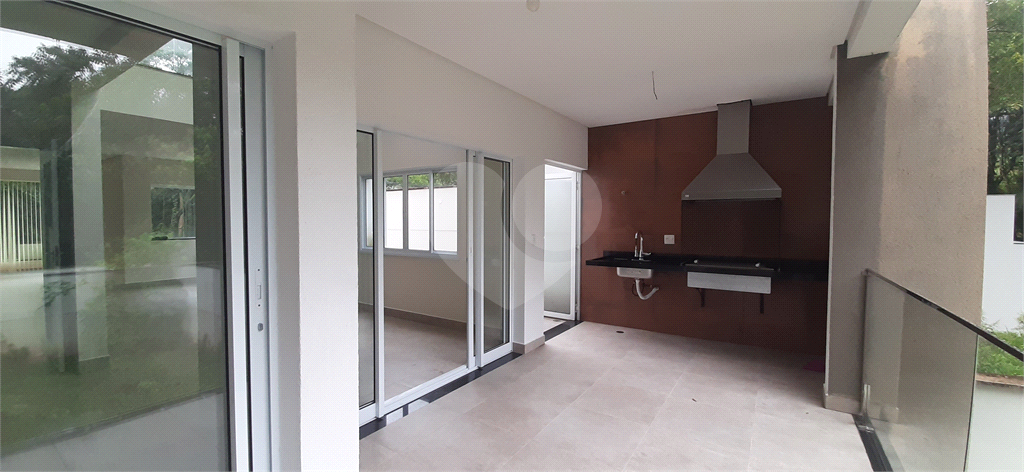 Casa à venda com 3 quartos, 380m² - Foto 4