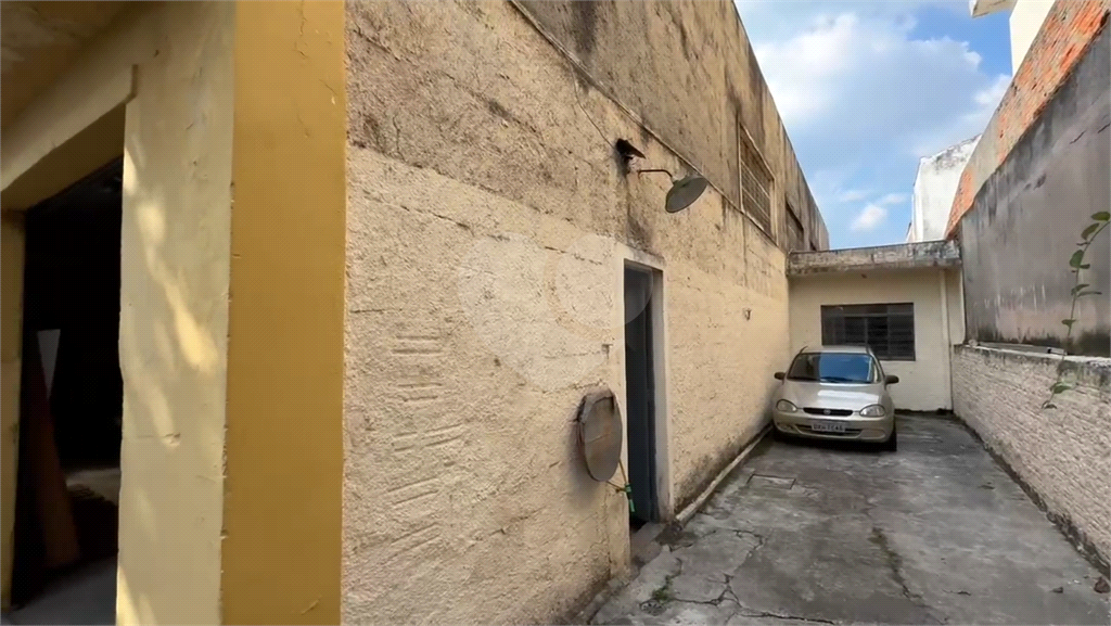 VENDE GALPÃO DE 800 M NA VILA AMÁLIA - PERTO DO MERCADO TRIMAIS