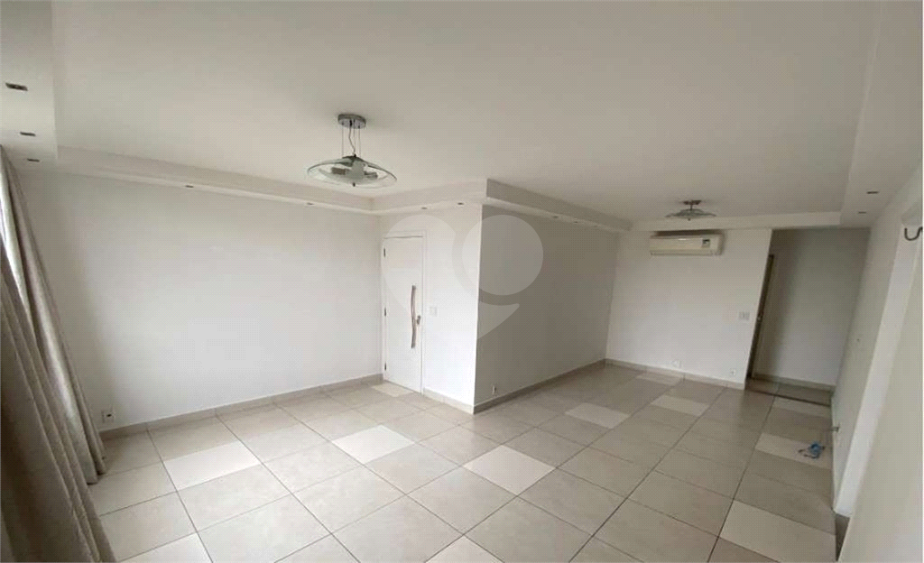 Apartamento 133m² à venda na Av. Paes de Barros 