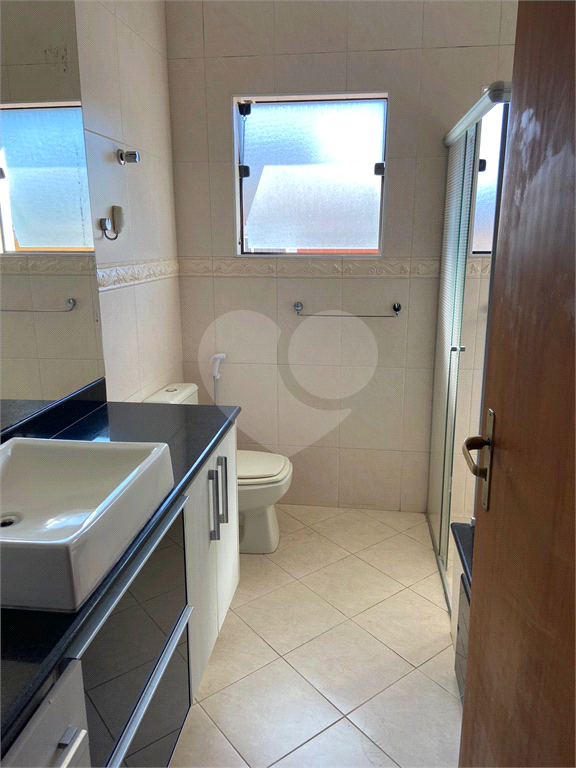 Sobrado 3 suites com 4 vagas e piscina