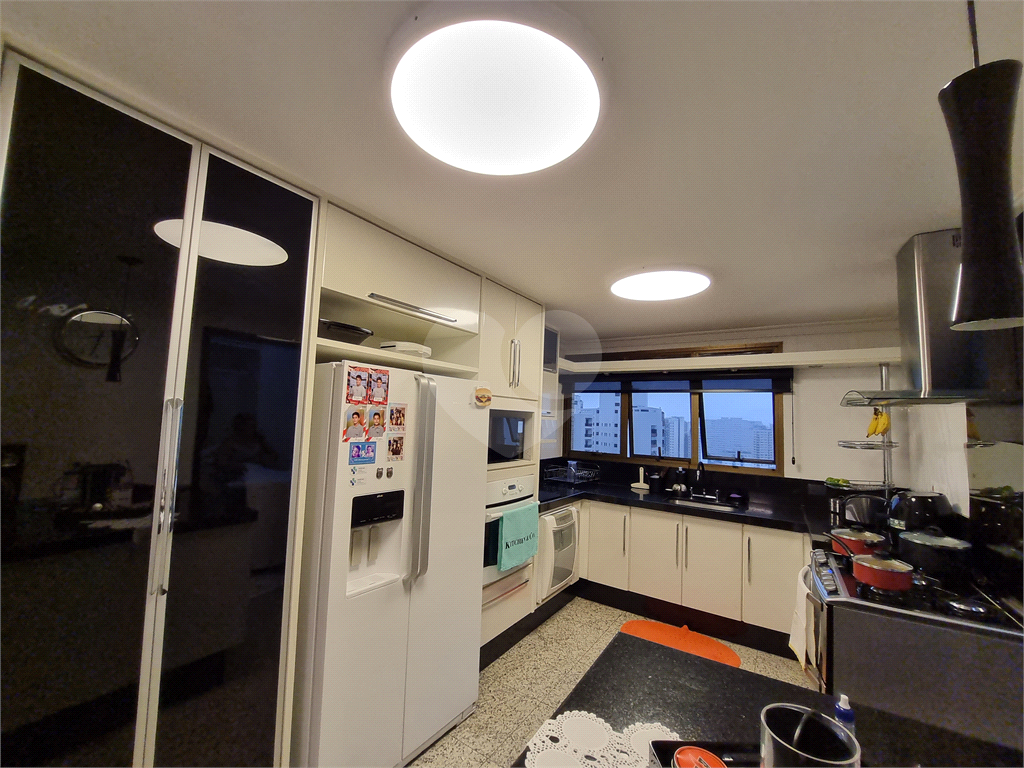 Apartamento com 217 m² com 3 suítes e 4 vagas em  Santana, São Paulo - SP