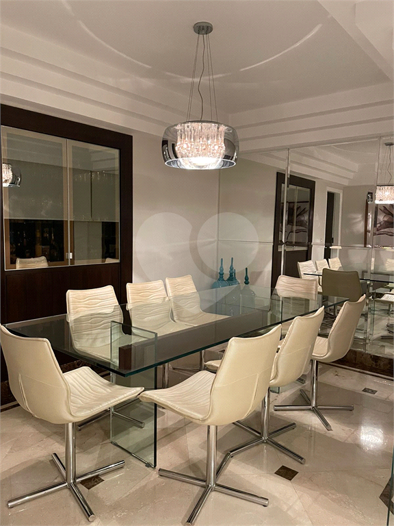 Apartamento com 217 m² com 3 suítes e 4 vagas em  Santana, São Paulo - SP