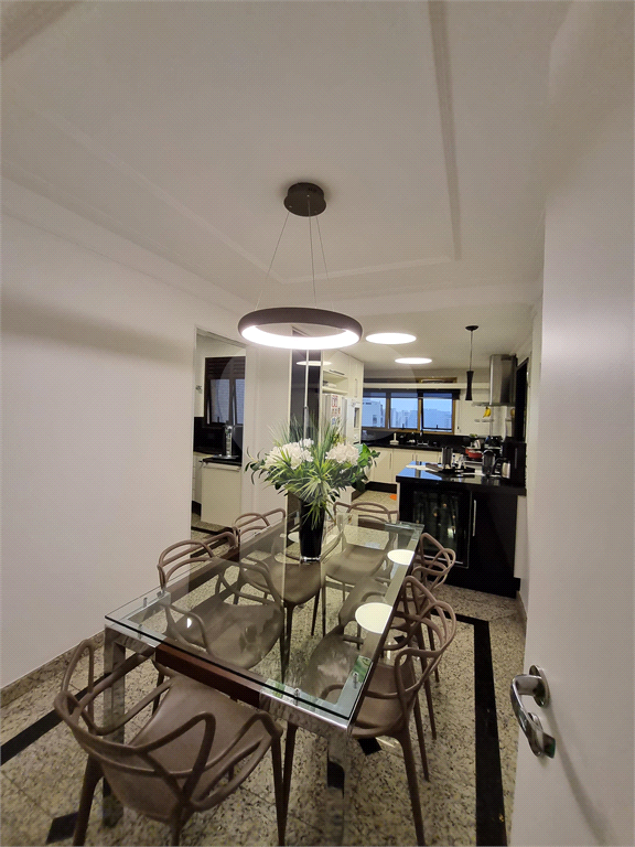 Apartamento com 217 m² com 3 suítes e 4 vagas em  Santana, São Paulo - SP