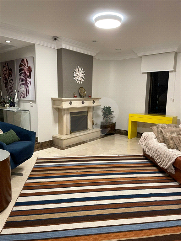 Apartamento com 217 m² com 3 suítes e 4 vagas em  Santana, São Paulo - SP