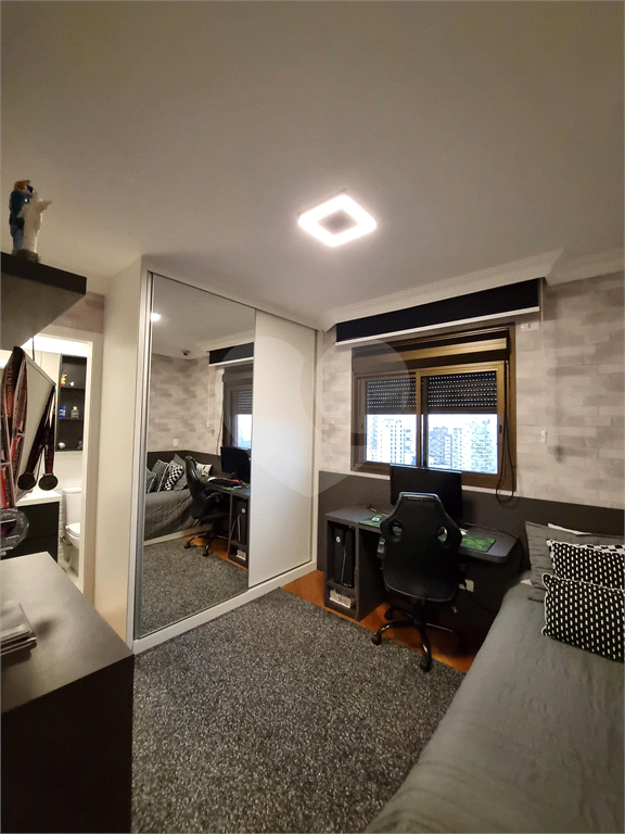 Apartamento com 217 m² com 3 suítes e 4 vagas em  Santana, São Paulo - SP