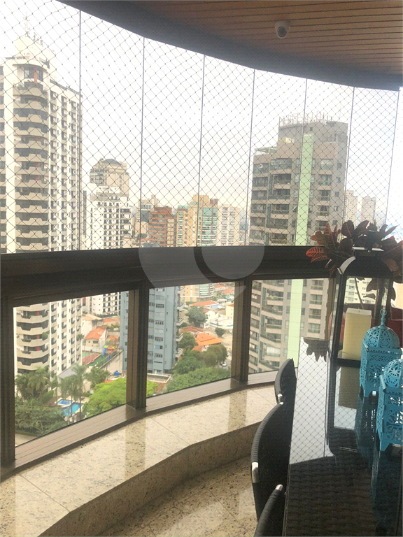 Apartamento com 217 m² com 3 suítes e 4 vagas em  Santana, São Paulo - SP