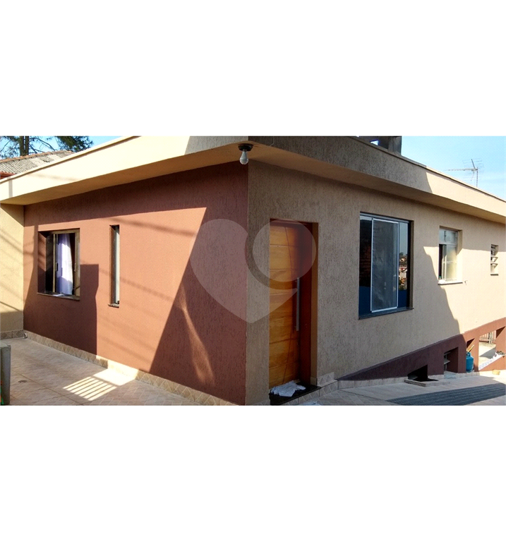 Casa - Vila Suissa - Ribeirão Pires - 2 dormitórios / quartos - 4 vagas - Venda / Compra