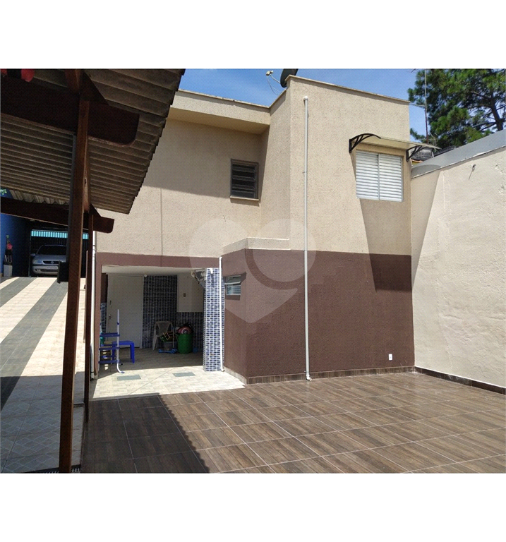 Casa - Vila Suissa - Ribeirão Pires - 2 dormitórios / quartos - 4 vagas - Venda / Compra