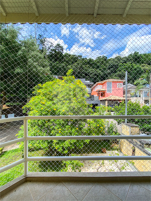 Casa para venda em condomínio fechado, com 351 m, 4 suítes e quatro vagas no Horto Florestal!