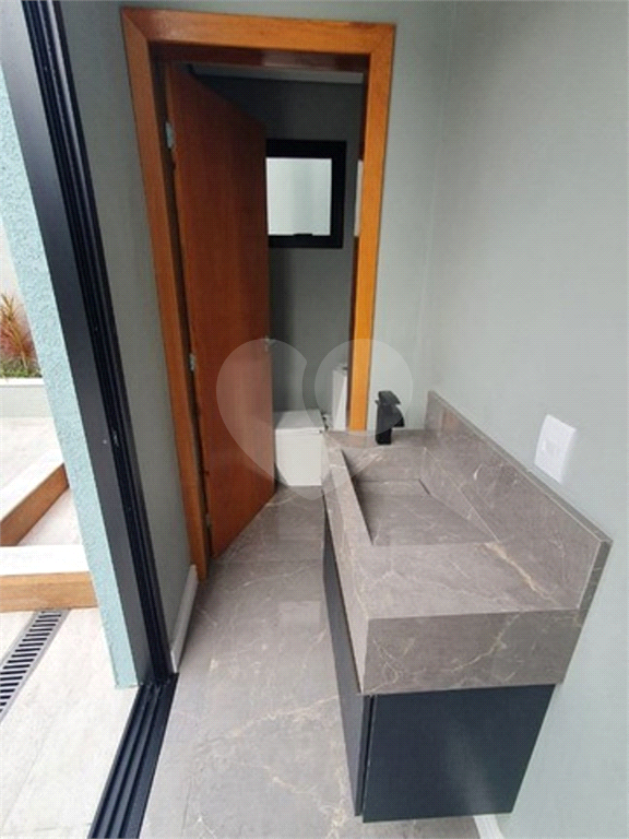 Sobrado à venda no Cond. Real Park Reserva com 240m² 