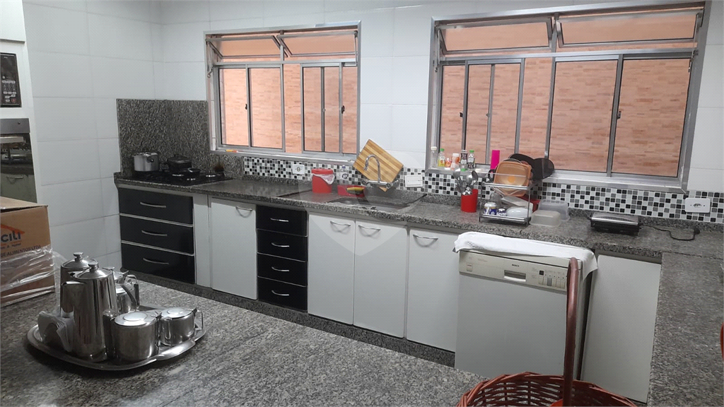 Sobrado à venda com 4 quartos, 180m² - Foto 51