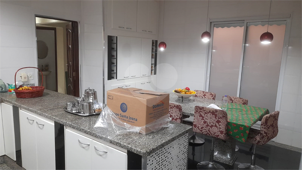 Sobrado à venda com 4 quartos, 180m² - Foto 54