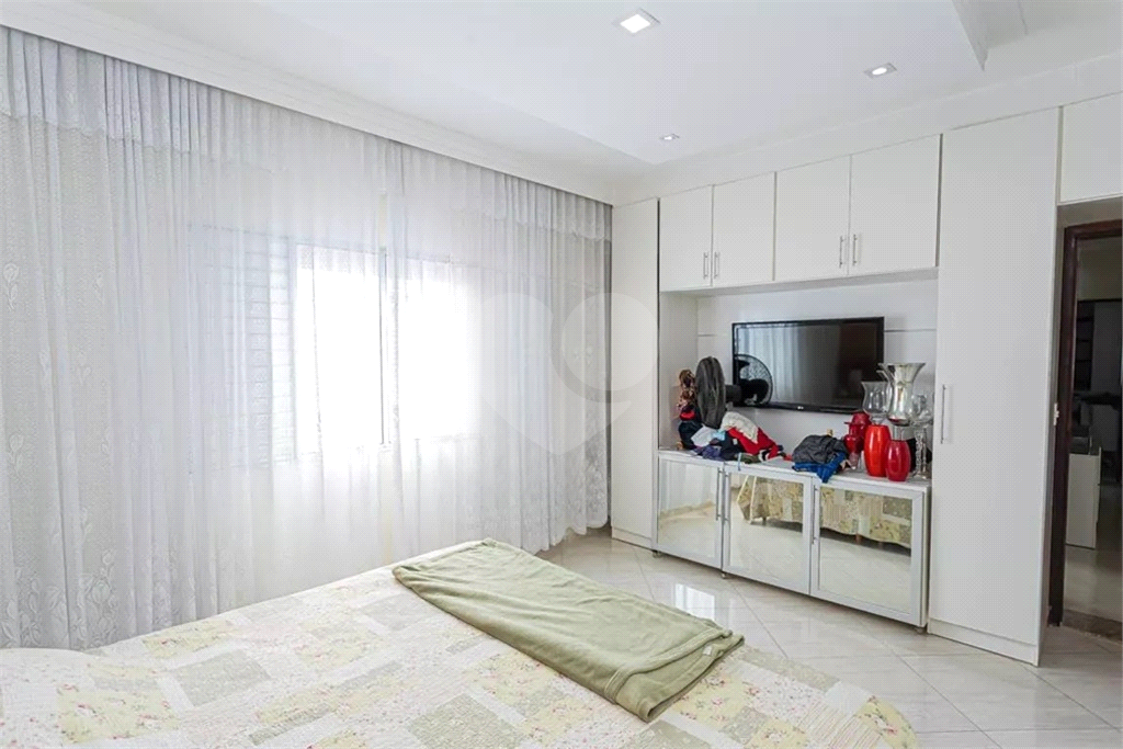 Sobrado à venda com 4 quartos, 180m² - Foto 17