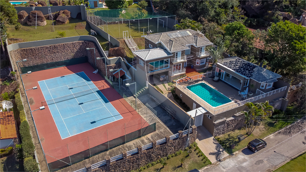 Casa à venda com 4 quartos, 600m² - Foto 35