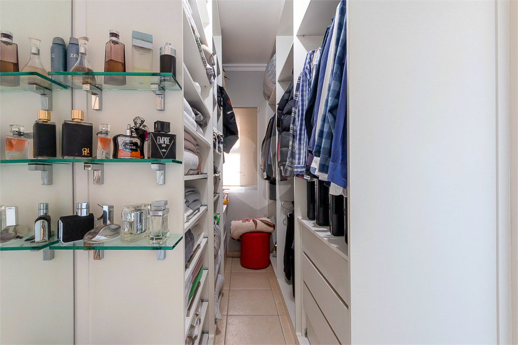 Casa à venda com 4 quartos, 600m² - Foto 23