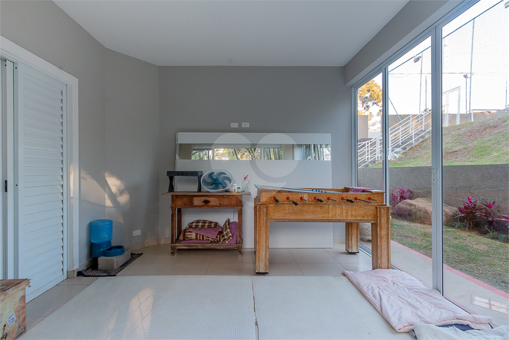 Casa à venda com 4 quartos, 600m² - Foto 16