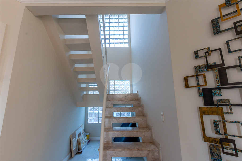 Casa à venda com 4 quartos, 600m² - Foto 4