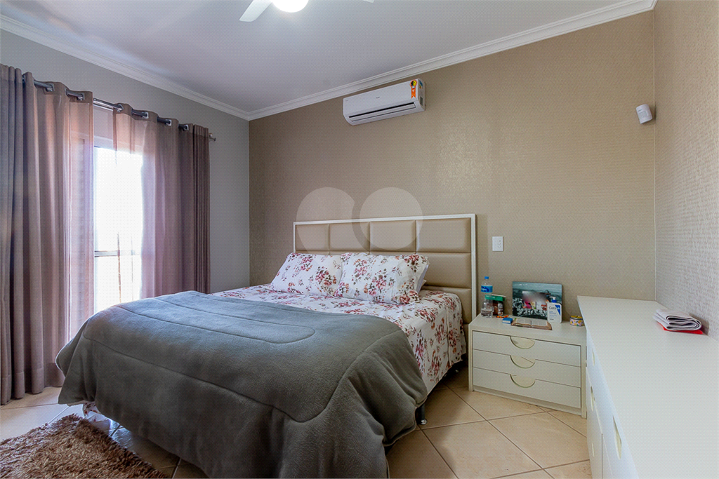Casa à venda com 4 quartos, 600m² - Foto 19