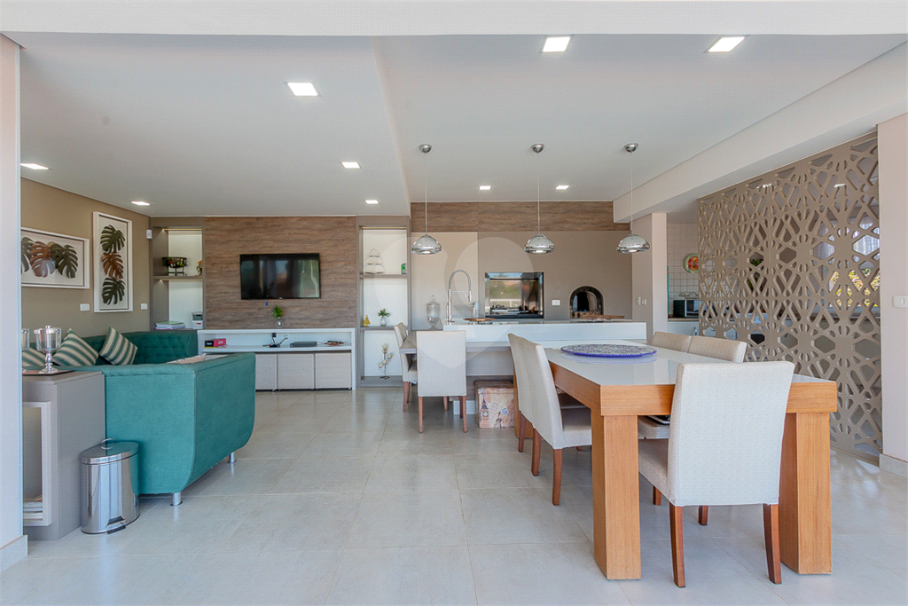 Casa à venda com 4 quartos, 600m² - Foto 10