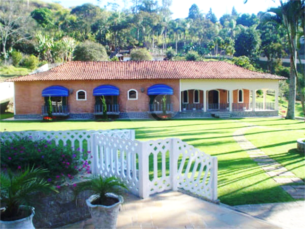 Casa de alto padrão em Santa Isabel. São Paulo