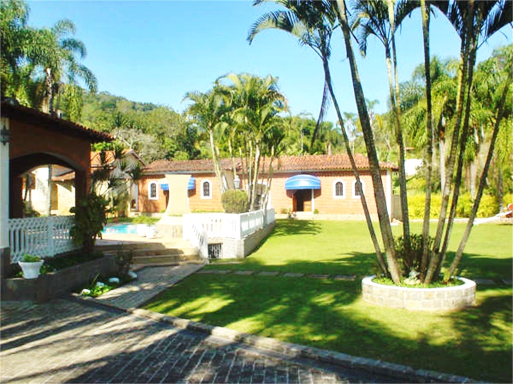 Casa de alto padrão em Santa Isabel. São Paulo