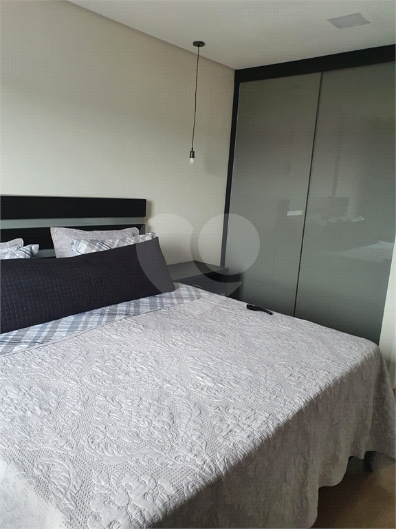 Apartamento à venda com 3 quartos, 81m² - Foto 2