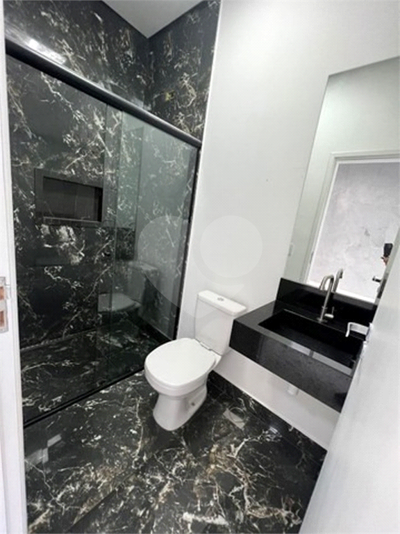 Casa em condomínio 334m²  com 3 suítes + Suíte master e 4 vagas 
