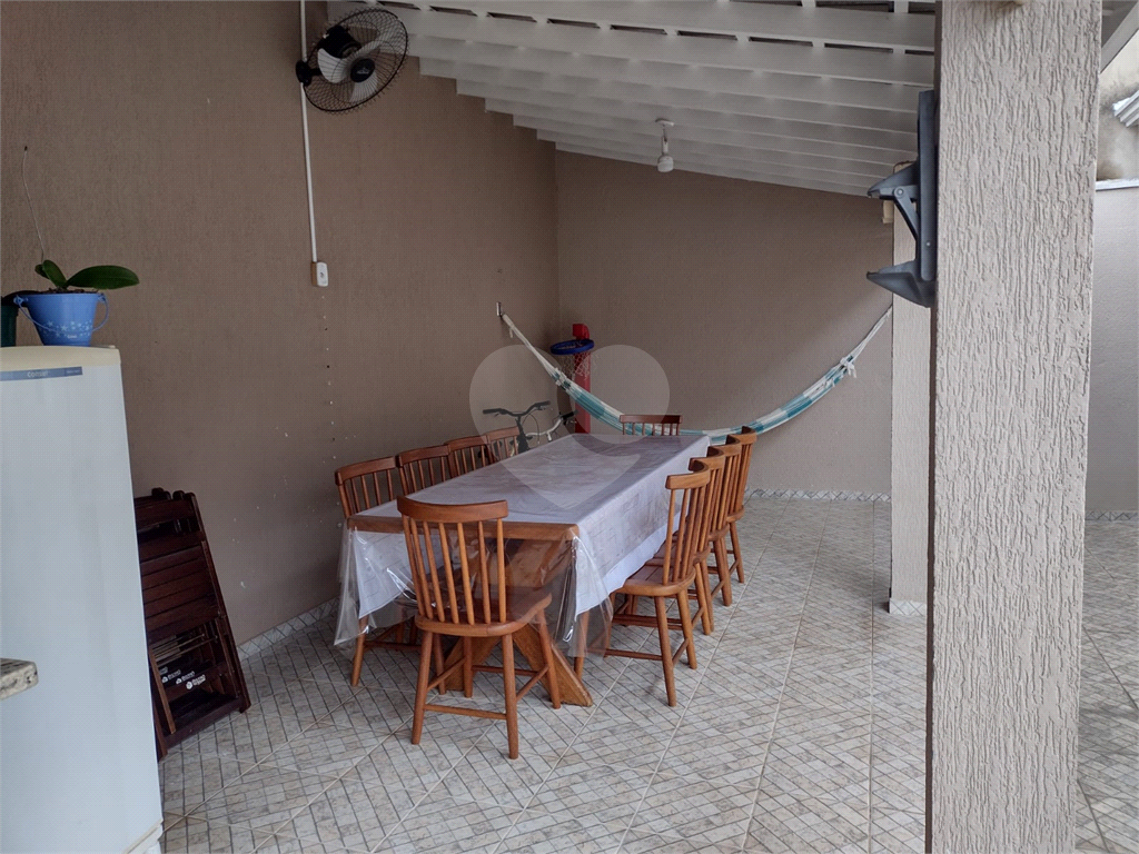 Casa à venda com 3 quartos, 300m² - Foto 20