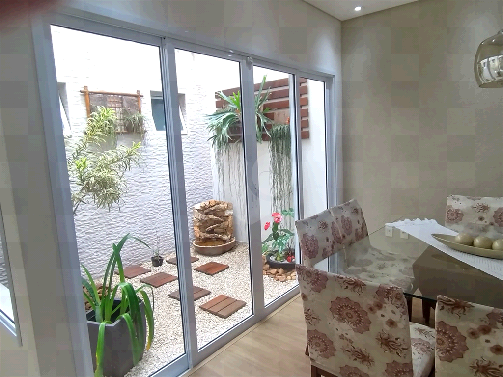 Casa à venda com 3 quartos, 300m² - Foto 3