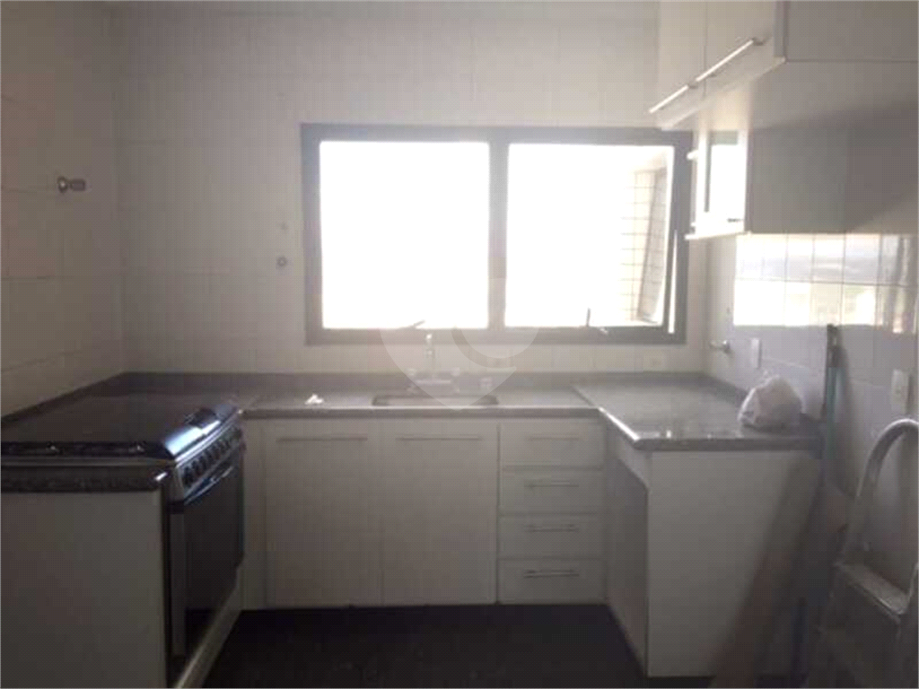Apartamento à venda com 3 quartos, 136m² - Foto 7