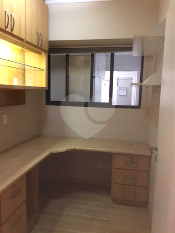 Apartamento à venda com 3 quartos, 136m² - Foto 9