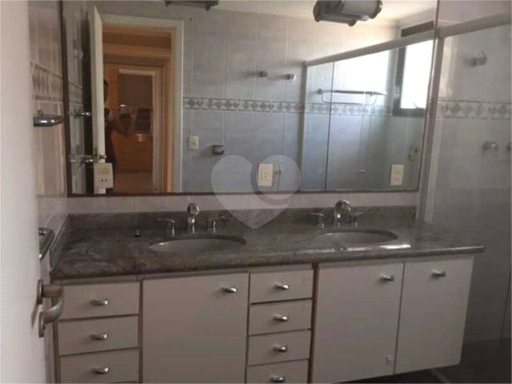 Apartamento à venda com 3 quartos, 136m² - Foto 16