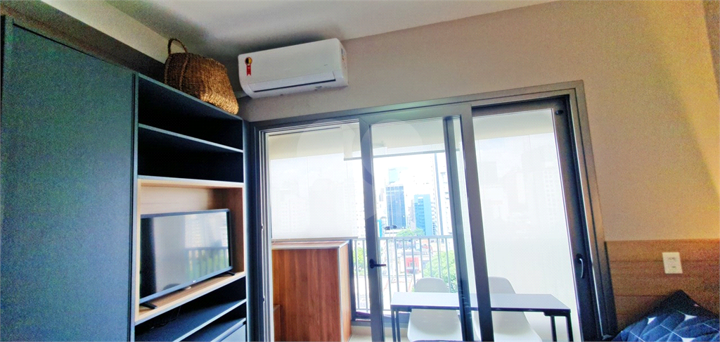 Studio Decorado, na Liberdade
