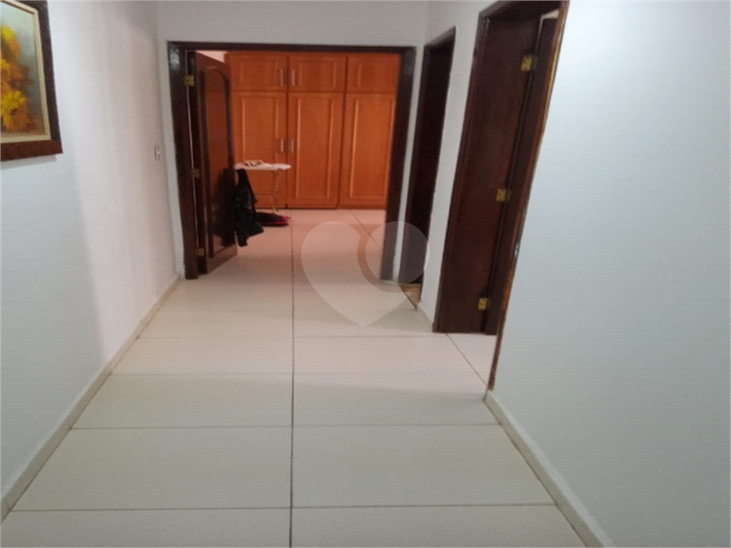 Casa à venda com 2 quartos, 185m² - Foto 13